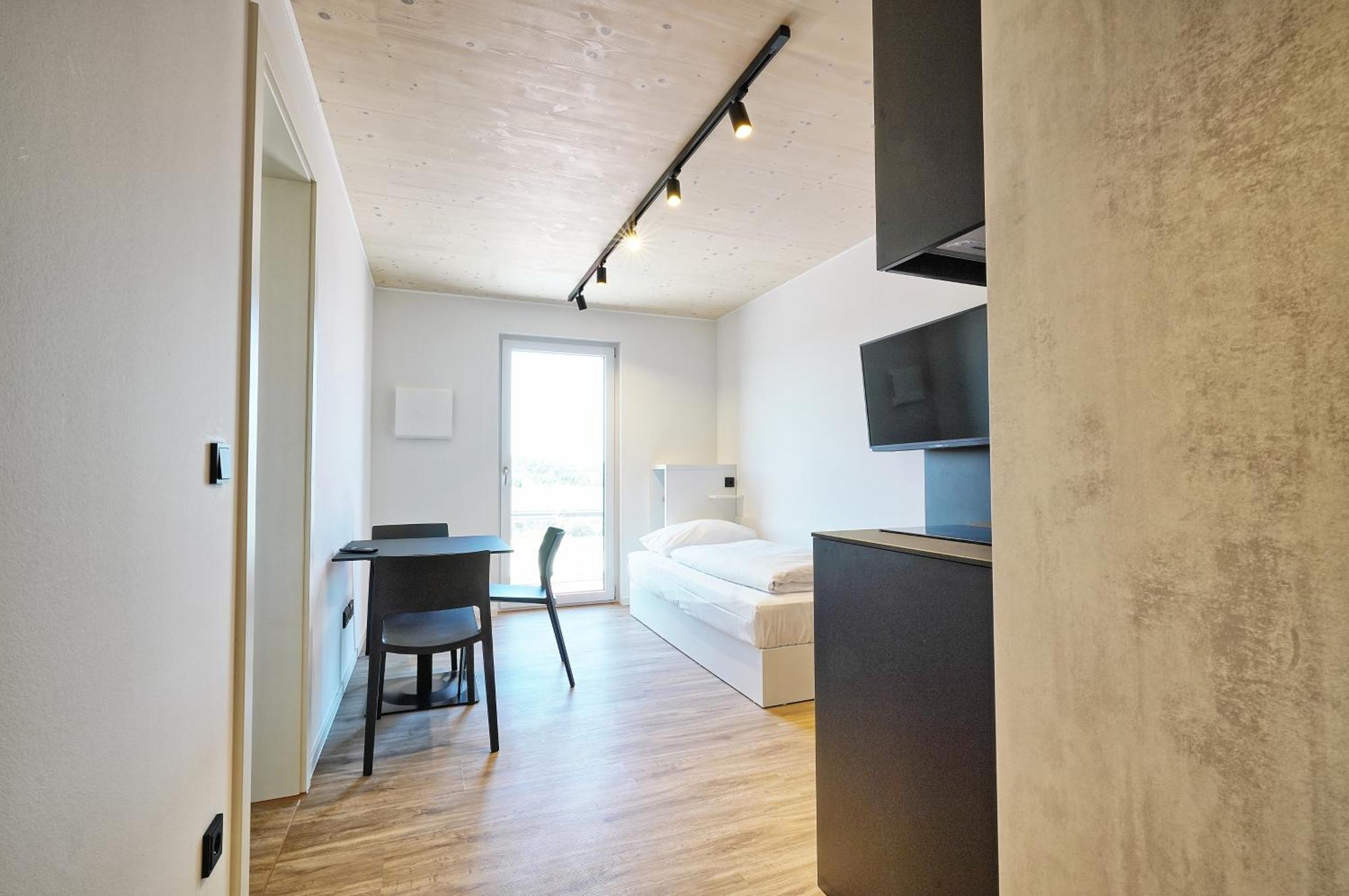 Timber One Boardinghouse Dorfen Aparthotel Exterior photo