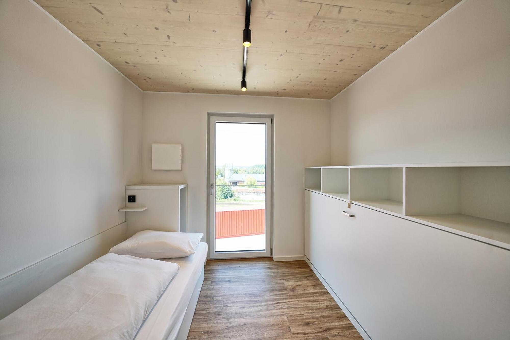 Timber One Boardinghouse Dorfen Aparthotel Exterior photo