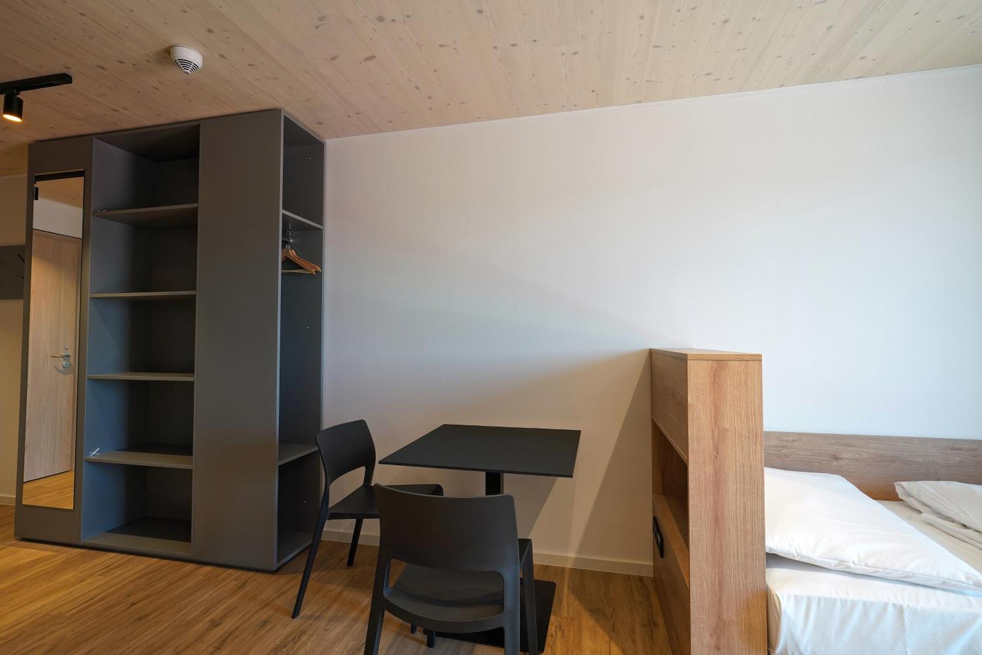 Timber One Boardinghouse Dorfen Aparthotel Exterior photo