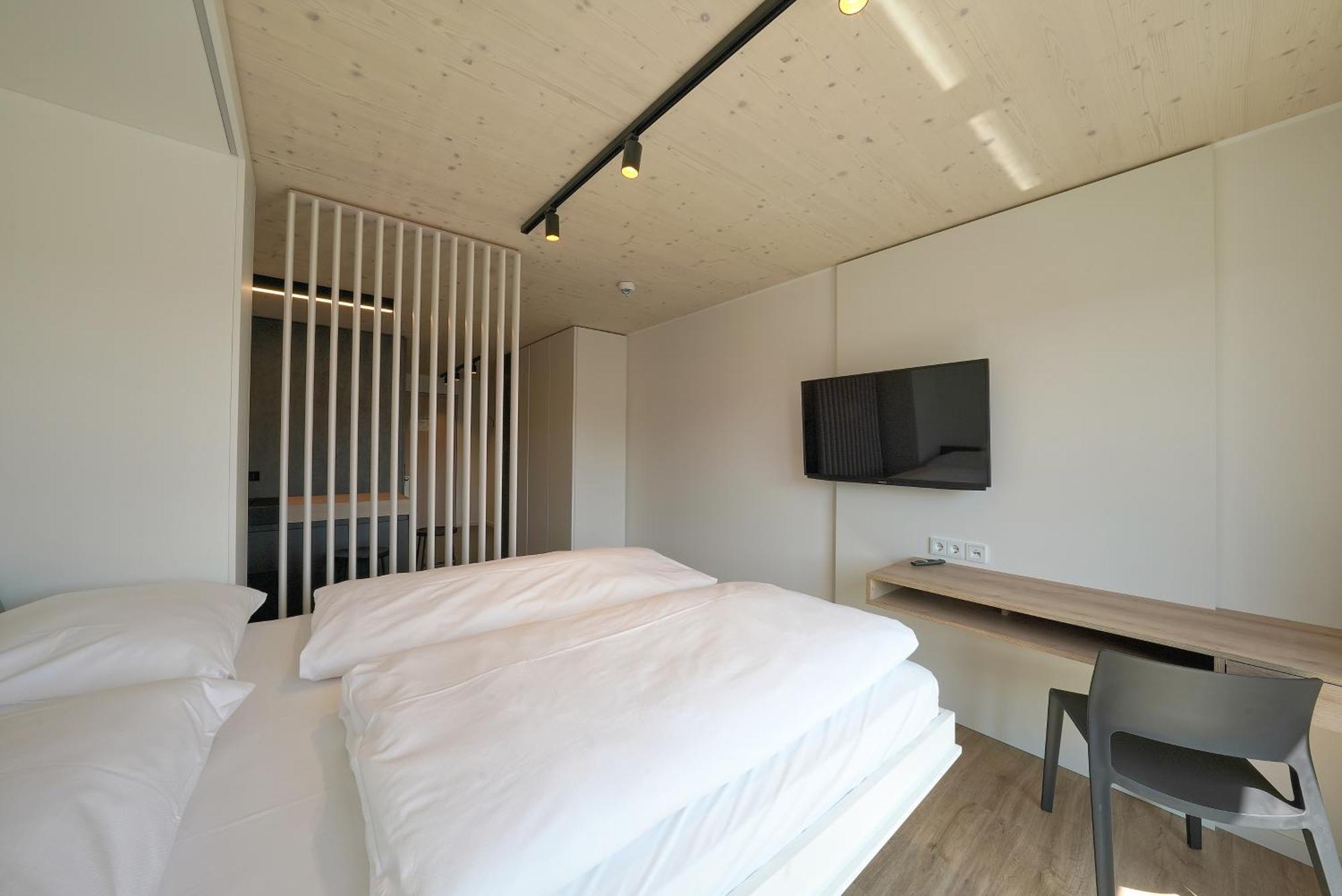 Timber One Boardinghouse Dorfen Aparthotel Exterior photo