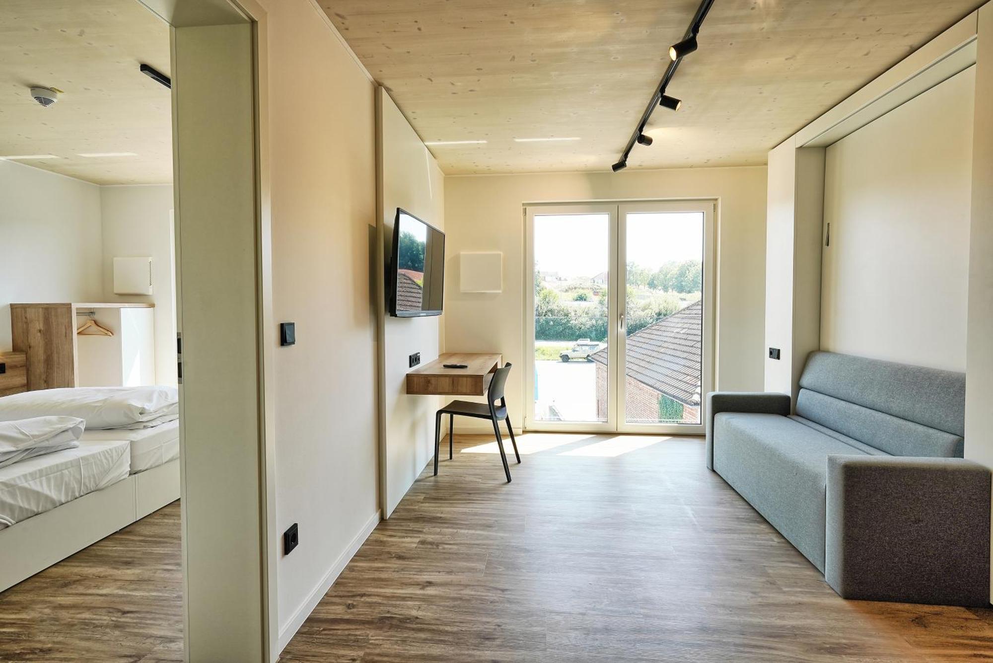 Timber One Boardinghouse Dorfen Aparthotel Exterior photo